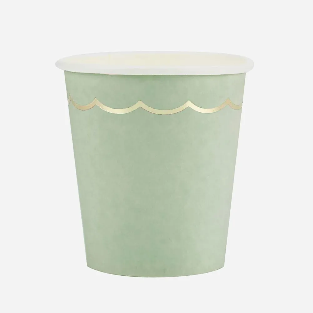 Fashion Party Pro 8 Sage Green Scalloped Cups