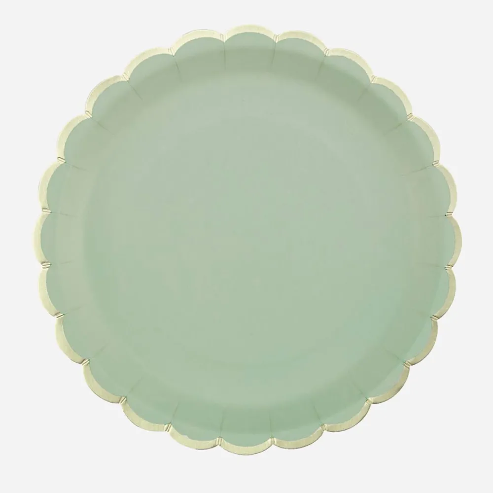 Cheap Party Pro 8 Sage Green Scalloped Plates