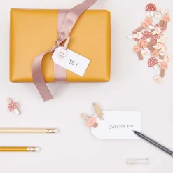 New Rico Design 8 Wooden Mushroom Clips