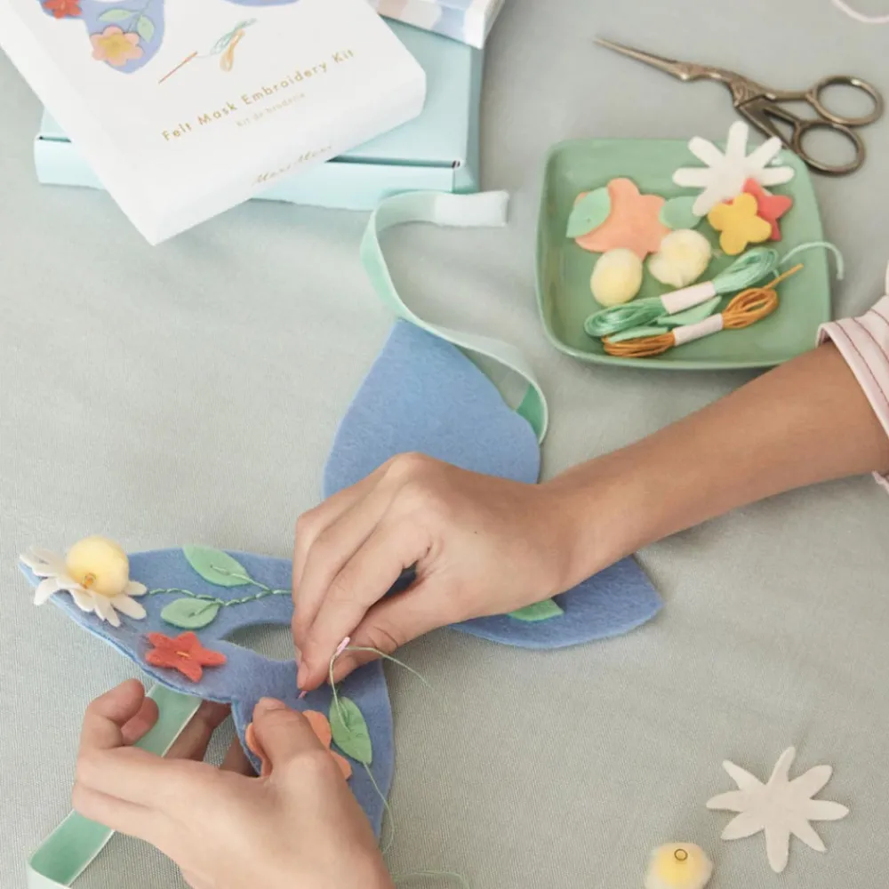 Clearance Meri Meri Butterfly Mask To Embroider