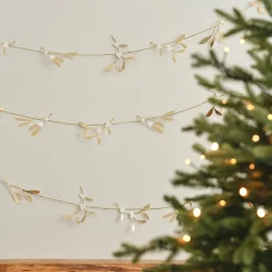 Online Ginger Ray Christmas - Christmas Mistletoe Garland