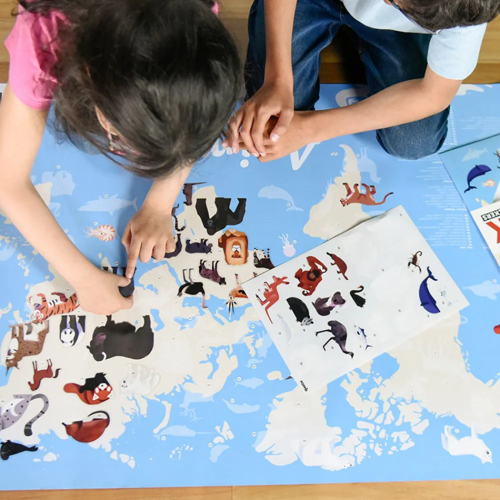 Hot Poppik Educational Poster + 67 Stickers: Animals Of The World