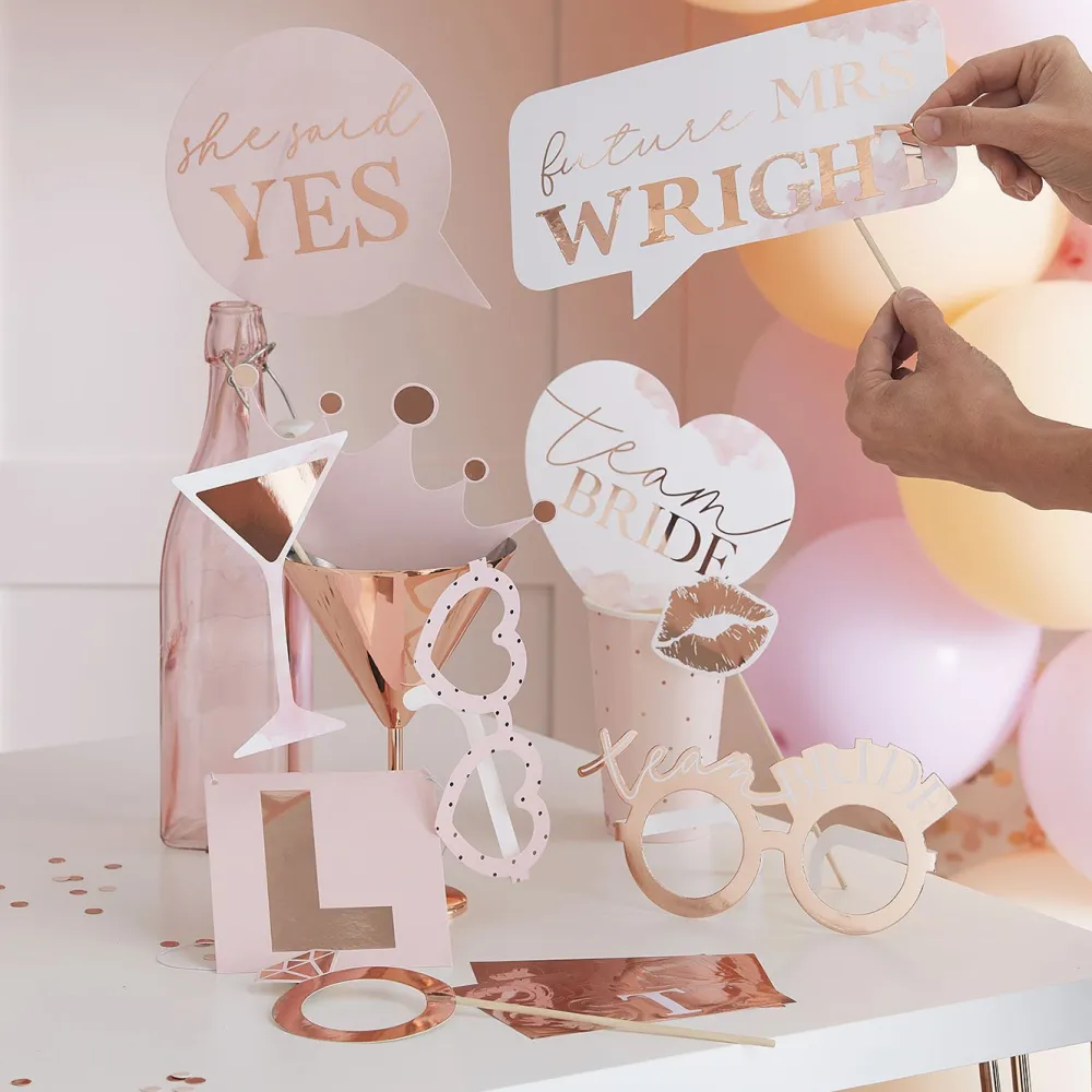 Cheap Ginger Ray Evjf - Customizable Rose Gold Photobooth Kit